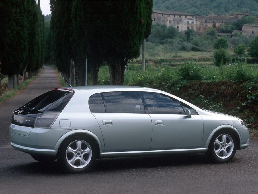  Opel Signum Concept 1997 года  (фото 4 из 11)